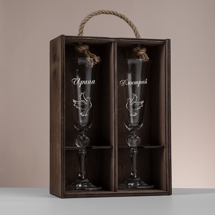 Подарочный набор бокалов для шампанского "Wedding" с гравировкой