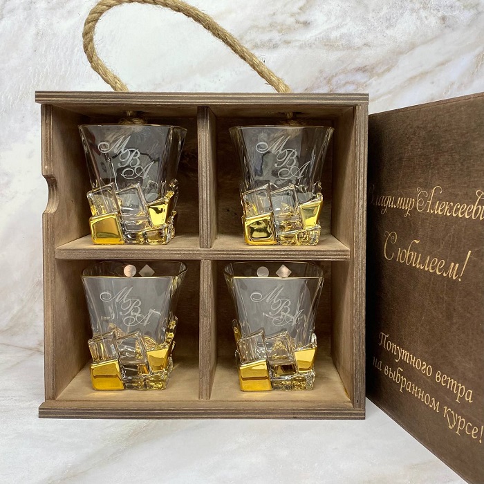 Набор стаканов голд для виски "Zlato" с именной гравировкой