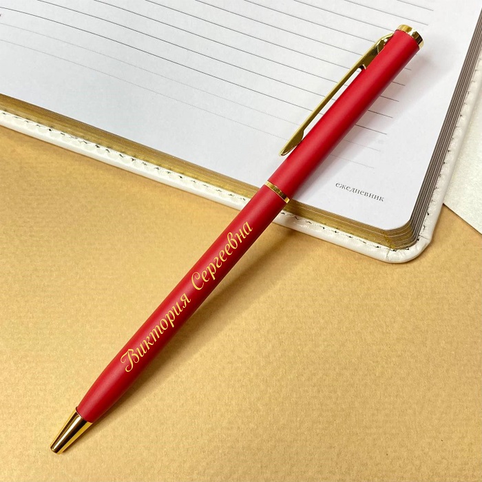 Шариковая ручка с именной гравировкой "Marezo" красный