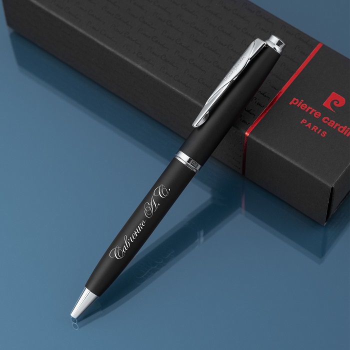 Шариковая ручка Pierre Cardin с гравировкой, цвет черный