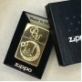 Глянцевая золотая зажигалка Zippo с персонализацией